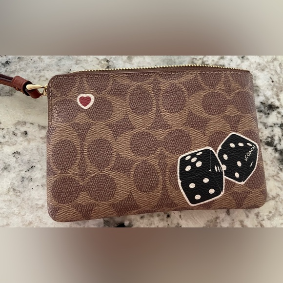 NWT… 🦖 🎲 🍓Coach Corner Zip Wristlet in Signature Canvas with Sticker Print - Picture 2 of 6